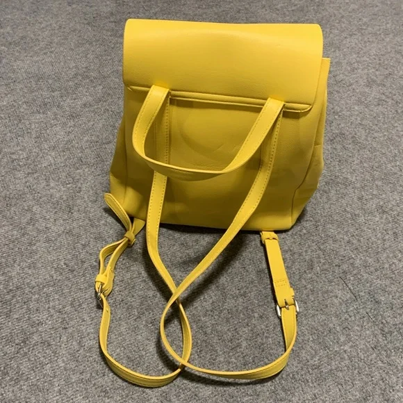 Backpack / purse - Picture 3 of 8